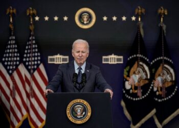 JOE Biden bercakap tentang tindak balas AS terhadap belon China beraltitud tinggi dan tiga objek lain yang baru-baru ini ditembak jatuh oleh tentera AS.-AFP