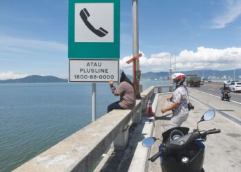 KES bunuh diri dengan cara terjun dari jambatan agak kerap berlaku di Pulau Pinang. – UTUSAN/IQBAL HAMDAN