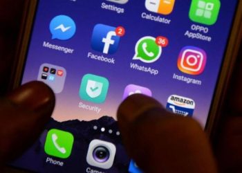 NGO perlu bergerak seiring dengan trend semasa bagi mempromosikan aktiviti mereka melalui media sosial. – GAMBAR HIASAN/AFP
