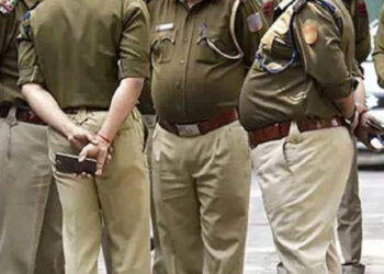 POLIS Assam yang obes akan diarahkan bersara jika gagal menurunkan berat badan sehingga November ini.-AGENSI