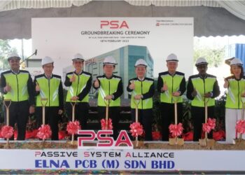 MAJLIS pecah tanah pembesaran kilang Elna PCB di Seberang Perai Tengah, Pulau Pinang.