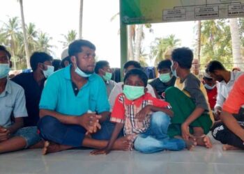RATUSAN pelarian Rohingya di Kampung Kuala Alue, Bireuen, Aceh.-KOMPAS.COM