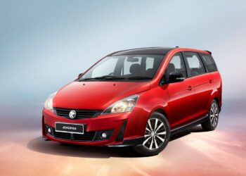 PROTON menawarkan Exora 2023 generasi baharu dalam dua varian iaitu 1.6T Executive CVT dan 1.6T Premium CVT.