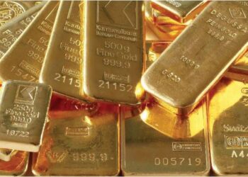 PENGUKUHAN dolar mengurangkan minat pedagang terhadap emas yang dianggap sebagai lindung nilai inflasi. – GAMBAR HIASAN