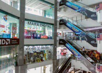 WUJUD keperluan untuk kerajaan membuka Mara Digital di bandar-bandar utama di seluruh negara bagi menggalakkan Bumiputera terlibat dalam perniagaan telekomunikasi.