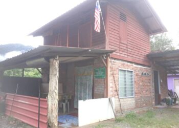 ANTARA rumah di Kampung Dusun Umbut, Mukim Kenaboi, Jelebu, Negeri Sembilan yang bakal menikmati bekalan elektrik sepenuhnya menjelang 2022.
