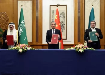 CHINA membantu menjadi perantara di antara Arab Saudi dan Iran. -REUTERS