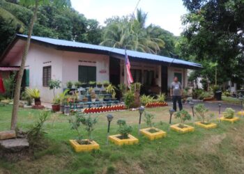 RUMAH disediakan Felda untuk peserta Ladang Felda Global Ventures (FGV) di Tembangau 3 di Bera, Pahang. - UTUSAN/SALEHUDIN MAT RASAD