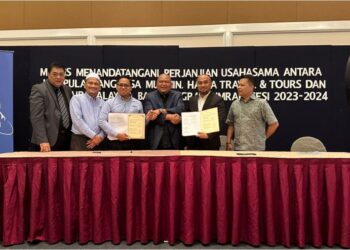 MAJLIS menandatangani kerjasama strategik antara Angkasa Mukmin Sdn. Bhd., Hayya Travel & Tours Sdn. Bhd. dan Batik Air di Kuala Lumpur.