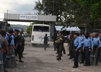 TAHANAN wantita terbunuh dalam pergaduhan antara kumpulan di sebuah penjara di Tamara. - AFP