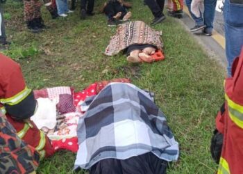 EMPAT daripada enam sekeluarga yang maut selepas kereta dinaiki mereka bertembung dengan sebuah treler di Jalan Kulim-Baling berhampiran sebuah kilang di Padang Meha, Kulim.