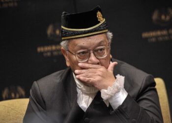ABANG Iskandar Abang Hashim yang mengetuai panel lima hakim mengekalkan keputusan yang dibuat oleh Mahkamah Rayuan yang membatalkan pindaan Seksyen 3 dan 7 Akta Pelarasan Pencen (Pindaan) 2013 yang telah melanggar Perkara 147 Perlembagaan Persekutuan.