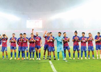 JDT meneruskan penguasaan mereka dalam Liga Malaysia dengan melangkah ke final Piala FA selepas membelasah Selangor FC 4-0, Isnin lalu. – UTUSAN/RAJA JAAFAR ALI