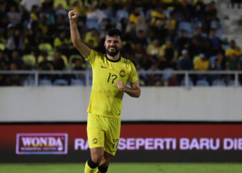 SELEPAS meledak hatrik ketika Malaysia membelasah Papua New Guinea, Selasa lalu, Paulo Josue berharap prestasi baiknya di Stadium Sultan Mizan Zainal Abidin dapat diulangi apabila berdepan membantu KL City menentang Terengganu di venue sama pada separuh akhir Piala FA, Ahad ini.