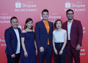 Ahli panel Memenuhi Pengguna Berasaskan Nilai (Dari kiri: Roy Sam, Pengurus Jualan PerySmith Malaysia; Sammy Chong, Ketua Pegawai Eksekutif/Pengasas Celovis Jewellery, Kenneth Soh, Ketua Pemasaran Shopee Malaysia; So Bee Leng, Pengurus Pemasaran COTY Malaysia; Khairul Aming, Ketua Pegawai Eksekutif/Pengasas Khairul Aming Brand.)