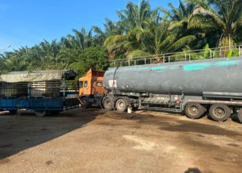 SEBUAH lori tangki, tiga buah lori bonded dan 19 unit tangki Intermediate Bulk Container (IBC) telah disita dalam serbuan di Kampung Kebuh Jimah Bukit Pelanduk, Port Dickson semalam.