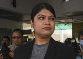 SEGALA kuasa, hak dan keistimewaan S. Sheila sebagai seorang pegawai polis adalah tergantung sehingga diputuskan oleh Pihak Berkuasa Tatatertib.