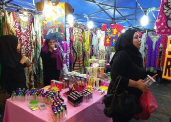 UPTOWN Pahlawan Walk di Banda Hilir, Melaka. - UTUSAN/AMRAN MULUP