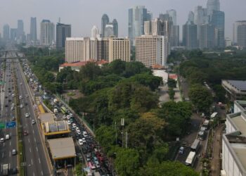 PEMANDANGAN udara bangunan di bandar Jakarta.-AFP