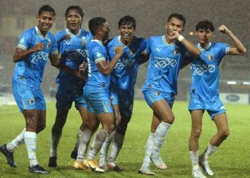 PEMAIN Penang FC meraikan kemenangan selepas membenam Kelantan FC 4-3 di Stadium Bandaraya, George Town, Pulau Pinang malam tadi.
