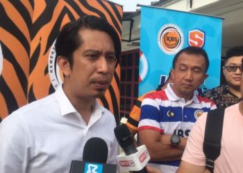 ADAM Adli Abd. Halim semasa sidang media selepas merasmikan Sambutan Hari Pencegahan Lemas Sedunia Peringkat Kementerian Belia dan Sukan (KBS) Tahun 2023 di Kelantan Golf and Country Club, Kota Bharu, hari ini.