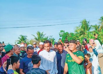 Baddrol Bakhtiar dilihat semakin aktif di Dewan Undangan Negeri (DUN) Bukit Selambau kebelakangan ini.