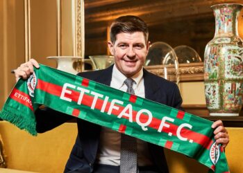 STEVEN Gerrard diperkenalkan sebagai Ketua Jurulatih kelab Liga Pro Arab Saudi, Al-Ettifaq.