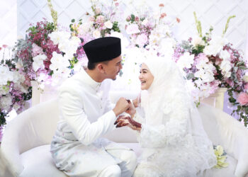 Muhammad Hairi Amin Hamdan atau dikenali sebagai MK K-Clique sah bergelar suami kepada Siti Hajaar Syeikh Nordin di Masjid Jami'il Huda, Ampang. -UTUSAN/AFIQ RAZALI
