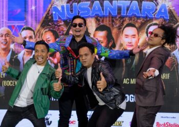DARI kiri, Fad daripada Kumpulan Bocey, Dato Ac Mizal (tengah) dan Sharif bersama Atu daripada Kumpulan Zero ketika sidang media Konsert Muzika Lawak Nusantara.-UTUSAN/ M Firdaus M Johari