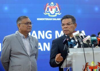 SAIFUDDIN Nasution Ismail dalam sidang akhbar khas di KDN, Putrajaya. - UTUSAN/FAISOL MUSTAFA