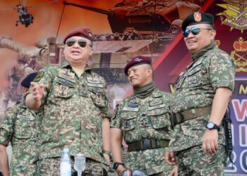 TUANKU Syed Faizuddin Putra Jamalullail berkenan berangkat menyaksikan Latihan Kuasa Tembakan 2023 yang berlangsung di Kem Syed Sirajuddin, Gemas, Negeri Sembilan, hari ini.