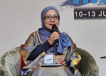 MAJDAH Muda pada Forum Mencorakkan Masa Hadapan Amalan Guaman Syariah sempena Persidangan Undang-Undang Antarabangsa Malaysia (IMLC 2023) di sini hari ini.