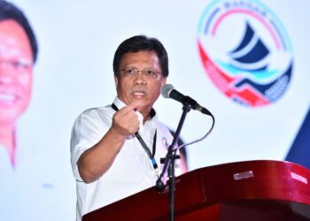 MOHD. SHAFIE APDAL