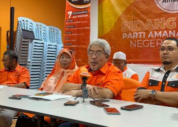 MK Ibrahim Abd. Rahman dalam sidang akhbar di Pejabat Amanah Negeri Sembilan di Seremban hari ini.-UTUSAN/ZAKKINA WATI AHMAD TARMIZI.