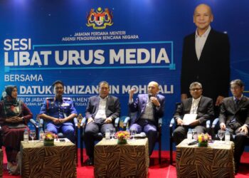 ARMIZAN Mohd. Ali pada Sesi Libat Urus Media di Putrajaya. - UTUSAN/FAISOL MUSTAFA