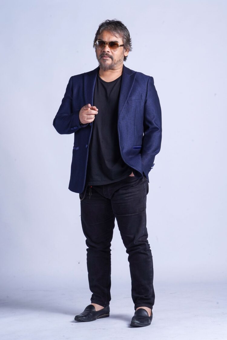 Awie Rokok βSakit difitnah, ditohmah masih terasaβ¦β - Utusan Malaysia