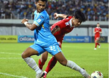 PENANG FC gagal memanfaatkan kelebihan beraksi di laman sendiri apabila tewas tipis 1-2 kepada Sabah di Stadium Bandaraya, George Town, Pulau Pinang malam ini. - Gambar: FB Penang FC