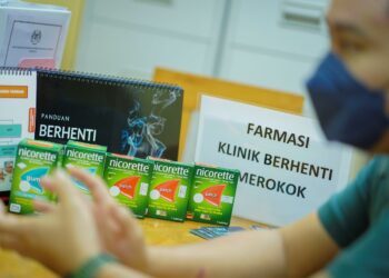 KEMENTERIAN Kesihatan menyediakan Klinik Berhenti Merokok di hampir setiap klinik kesihatan di seluruh negara bagi memberi peluang kepada perokok untuk berusaha berhenti tabiat tersebut. – UTUSAN/FARIZ RUSADIO