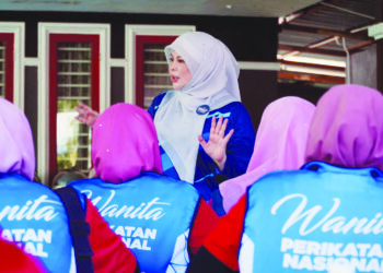 Rina Harun berucap ketika melancarkan jentera pilihan raya Wanita Perikatan Nasional Negeri Selangor di Sabak Bernam, Ahad lalu.