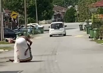 TANGKAP layar sebuah kereta Perodua Alza berwarna putih yang dinaiki tiga suspek dalam kejadian rompakan di Taman Hijau, Karak di Bentong, Pahang.