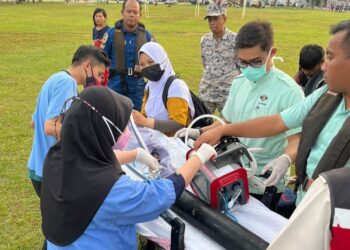 PENERBANGAN ihsan Maritim Malaysia bagi membawa bayi berusia satu hari untuk menerima rawatan segera di Hospital Tengku Ampuan Afzan (HTAA) di Kuantan, Pahang. - FOTO IHSAN MARITIM MALAYSIA