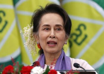 AUNG SAN SUU KYI 