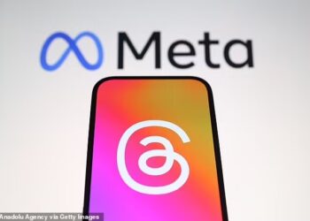 KIRA-kira lapan juta orang mendaftar masuk aplikasi Threads setiap hari. - AGENSI