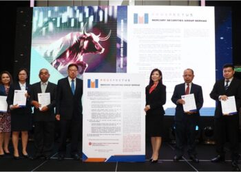MAJLIS pelancaran prospektus Mercury Securities di Bursa Malaysia.