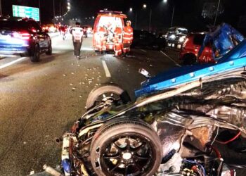 KEMALANGAN MAUT melibatkan tiga buah kenderaan di Kilometer 276.9 Lebuh Raya Utara Selatan (PLUS) arah ke Selatan dekat Nilai, Seremban malam tadi.