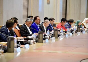 ANWAR Ibrahim mempengerusikan Majlis Tindakan Ekonomi Negara di Putrajaya.
