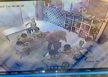 TANGKAP layar rakaman CCTV kes kasari kanak-kanak di sebuah tadika di Kota Kinabalu baru-baru ini