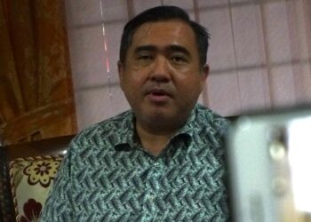 ANTHONY Loke Siew Fook ketika ditemui pemberita di Seremban hari ini.