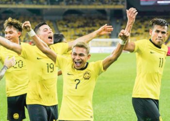 FAISAL Halim (depan) akan tetap mendapat kepercayaan Kim Pan Gon biarpun sedang menjalani penggantungan.