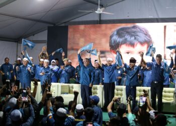 WAWASAN yang diperkenalkan Muhammad Sanusi Md. Nor, Greater Kedah didakwa tidak mampu untuk direalisasikan kerana tiada perancangan, bantuan dan sokongan dari Pusat. – UTUSAN/ SHAHIR NOORDIN